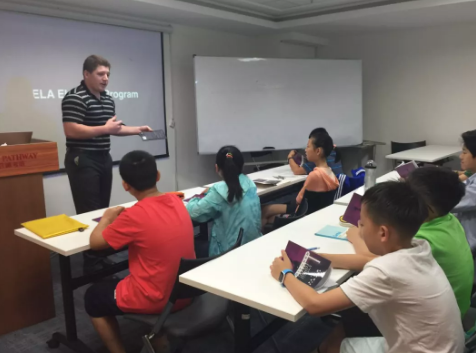 精品英语学习体验日来袭!试听课/语言测评/Movie Night... 精品英语学习体验日来袭!试听课/语言测评/Movie Night...